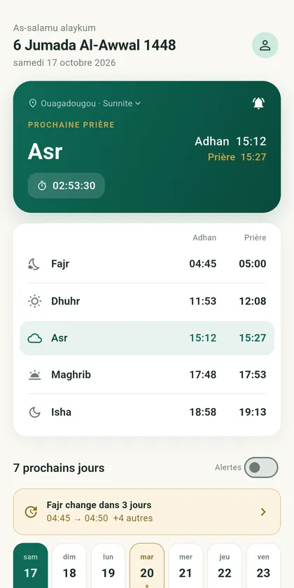 Écran d'accueil de Mdeena avec le prochain horaire de prière